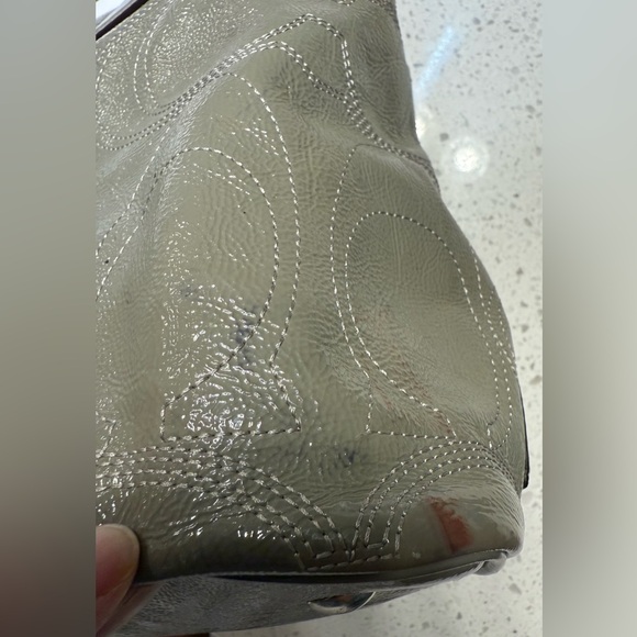 Coach Signature Stitch Carryall Kiss Lock Patent Leather Satchel - Picture 13 of 16